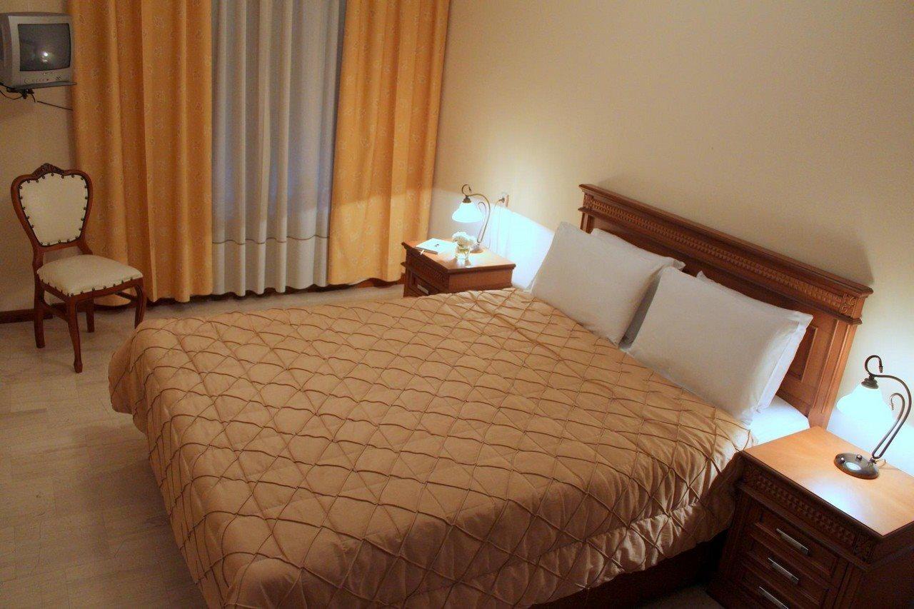Famissi Hotel Kalambaka Extérieur photo