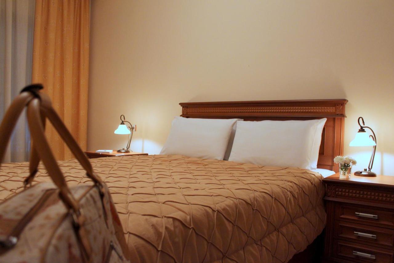 Famissi Hotel Kalambaka Chambre photo