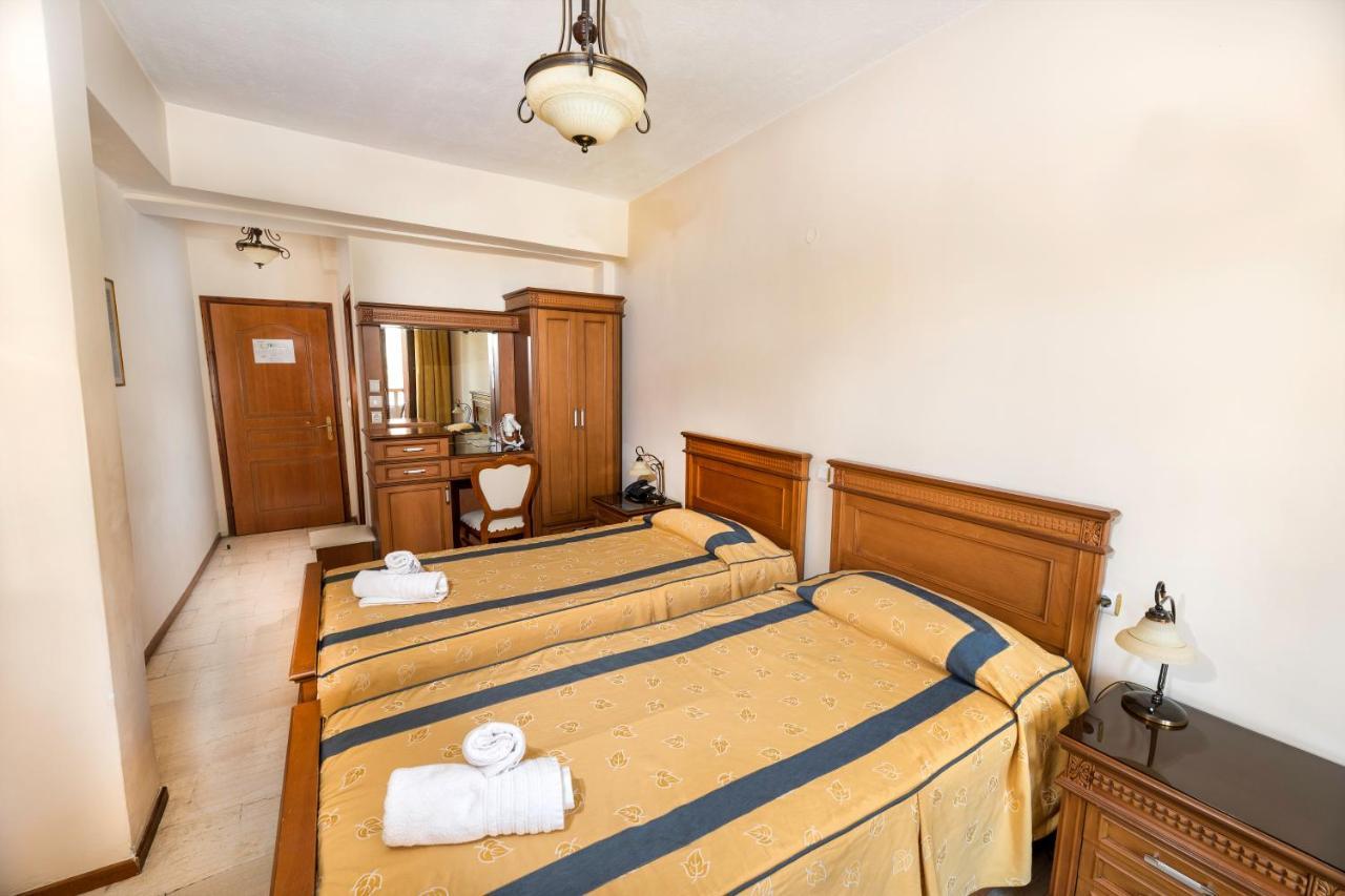 Famissi Hotel Kalambaka Extérieur photo
