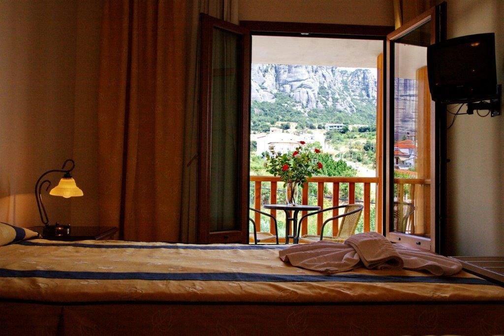 Famissi Hotel Kalambaka Extérieur photo