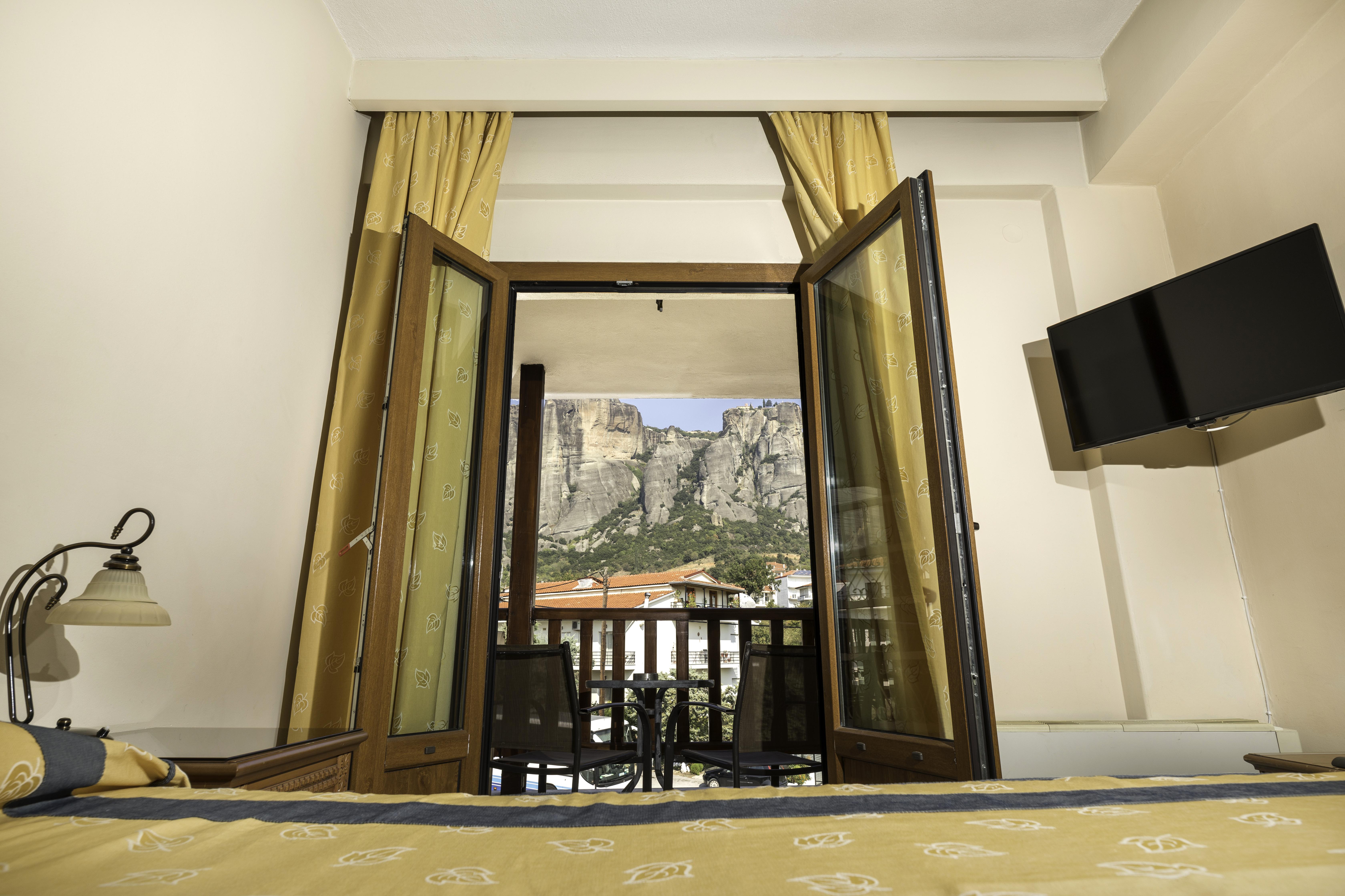 Famissi Hotel Kalambaka Extérieur photo