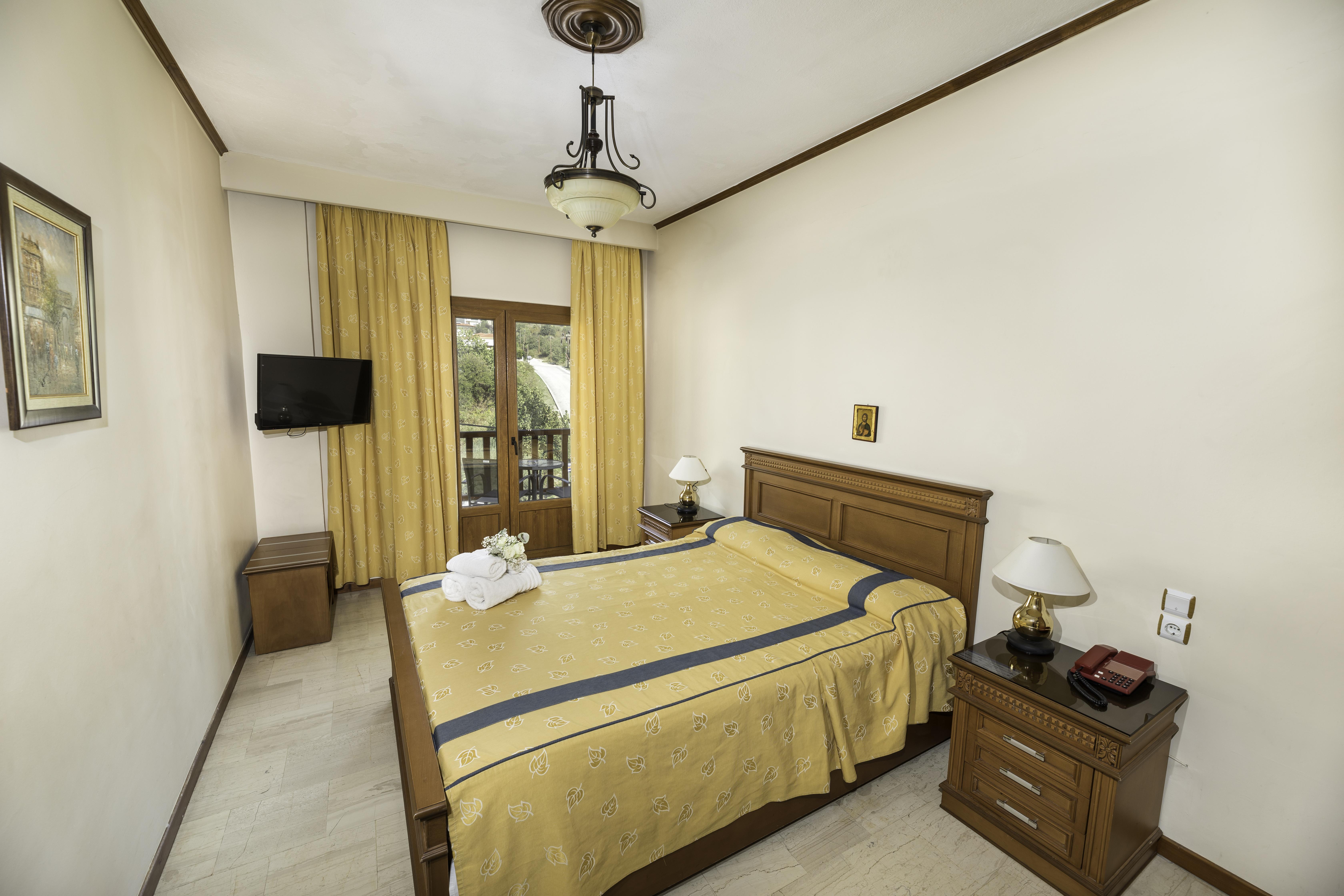 Famissi Hotel Kalambaka Extérieur photo