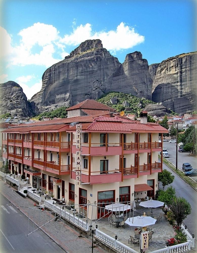 Famissi Hotel Kalambaka Extérieur photo