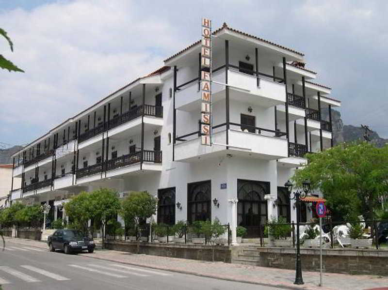 Famissi Hotel Kalambaka Extérieur photo