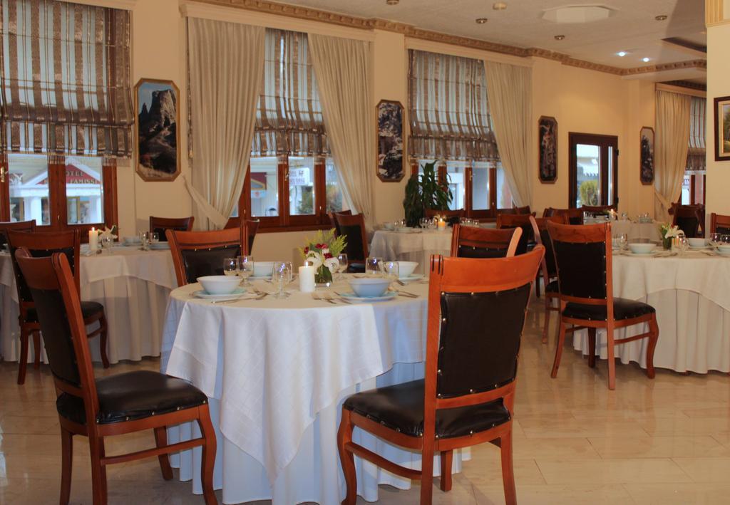 Famissi Hotel Kalambaka Extérieur photo