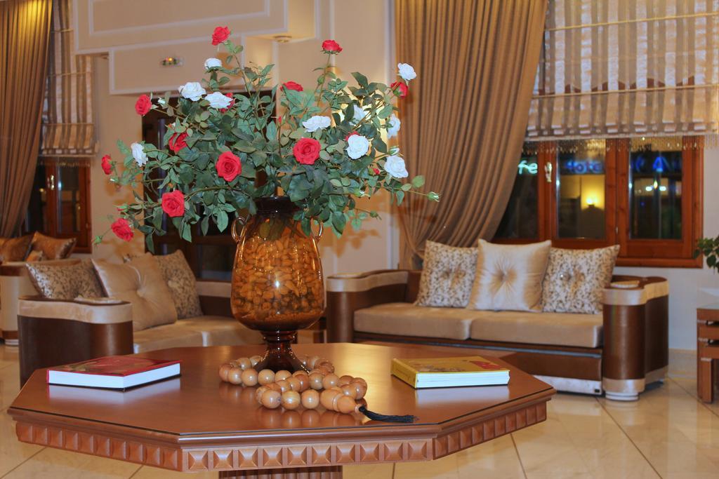 Famissi Hotel Kalambaka Extérieur photo